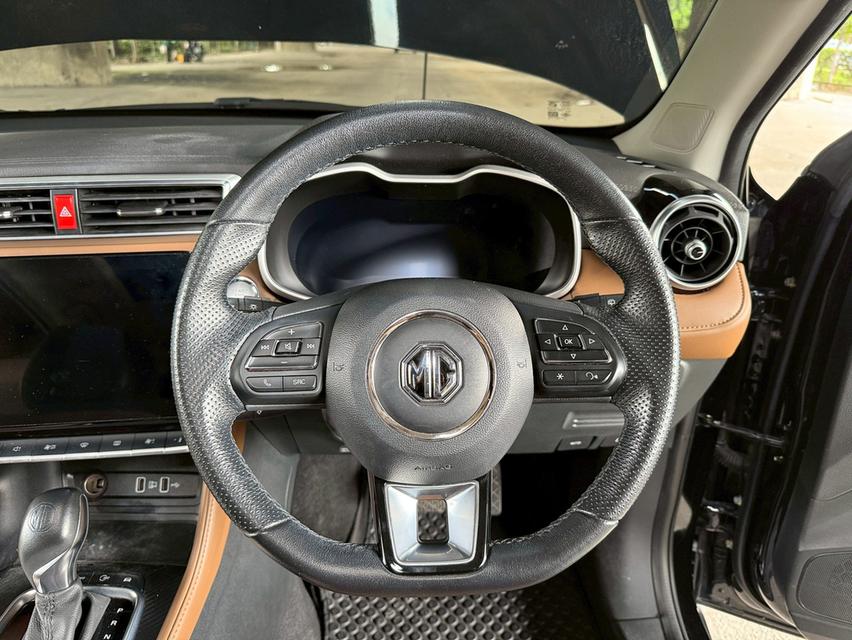 MG ZS 1.5 X+ Sunroof AT ปี 2022 12
