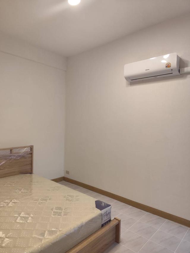 ห้องชุดรีโนเวทใหม่ 1 ห้องนอน 38 ตรม. 540,000 บาทฟรีโอน สนใจโทร 0638925888 11