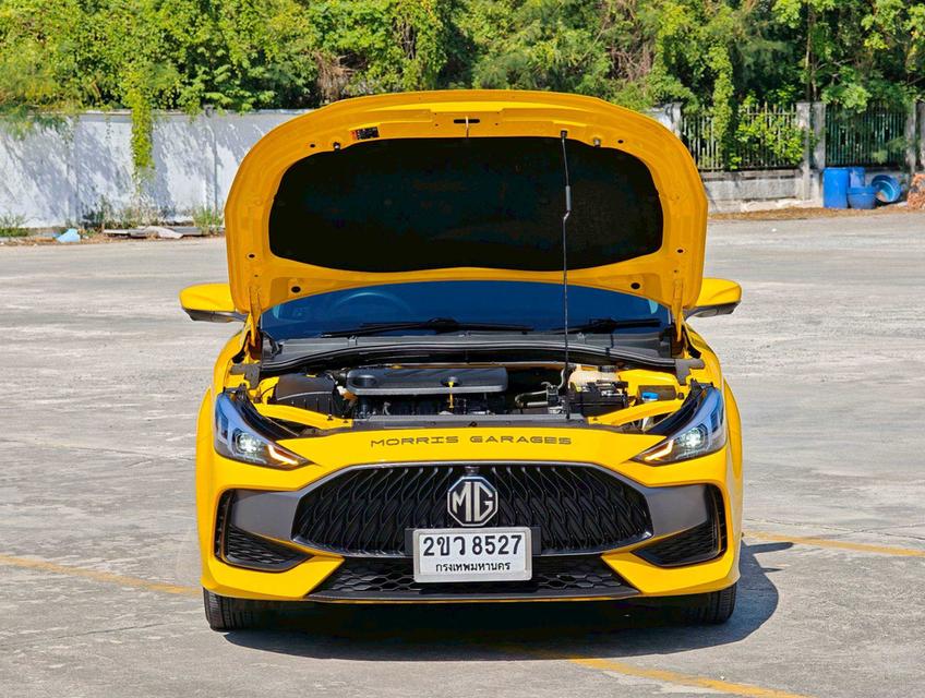 MG5 1.5 X Sunroof CVT 11