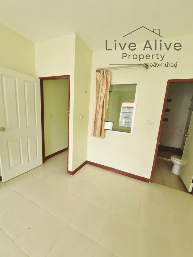 #S-0016 📣📣ขายด่วน!! #ทาวน์โฮมแถวอ่อนนุช80 #พัฒนาการ บ้านเปล่าเหมาะสำหรับทำรีโนเวทเพื่ออยู่อาศัยเอง ทำเลดีมาก 👍 19