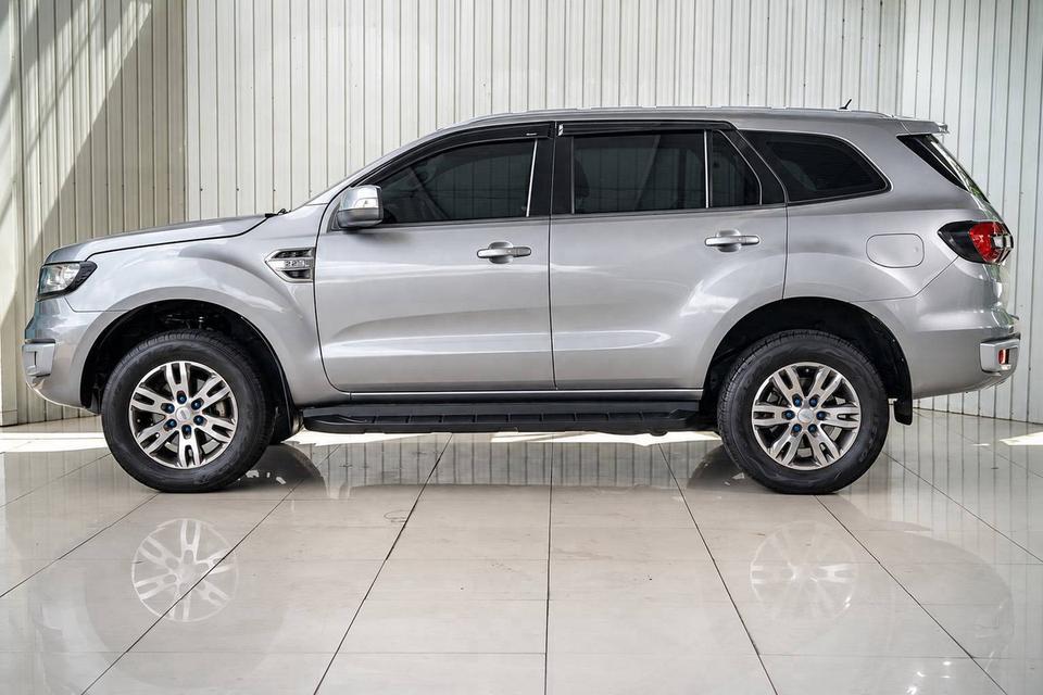 FORD EVEREST, 2.2 TITANIUM ปี 2018 สีเทา โฉม ปี15-22 รูปย่อยที่ 4