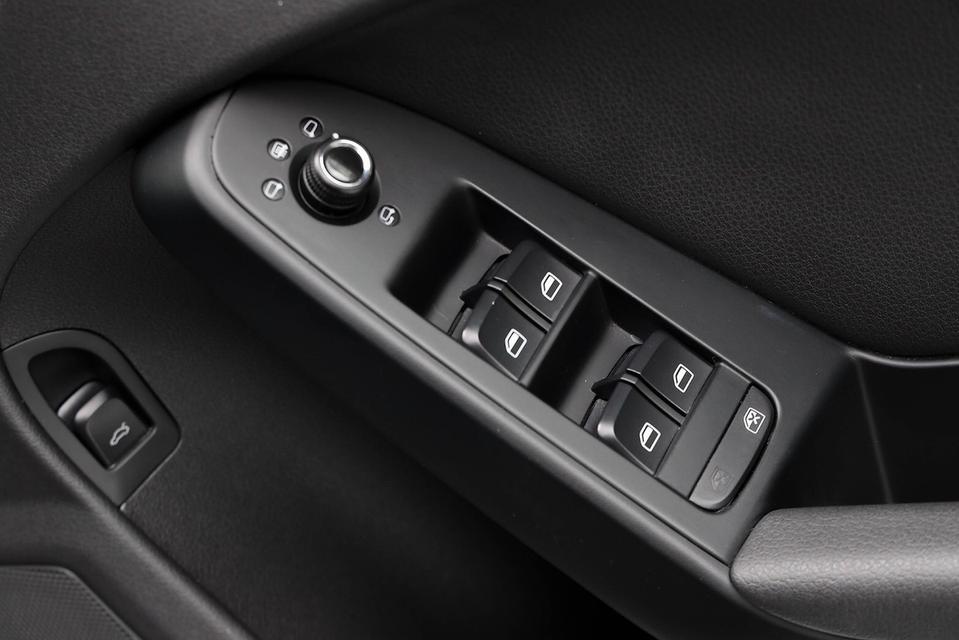 AUDI A4 B8 ปี 08 รถบ้าน เจ้าของเดียว ไมล์ 56,×××โล เท่านั้น‼️ 9