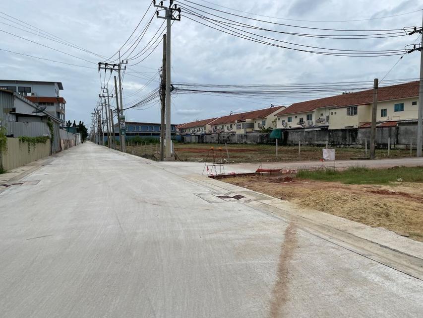 ขายที่ดินถมแล้ว แปลงสวย ขนาด 608 ตรว. ติดถนน 2 ด้าน บางกะดี่ 19 แยก 8 และ เทียนทะเล 20 แยก 14 ใกล้ถนนวงแหวนกาญจนาภิเษก