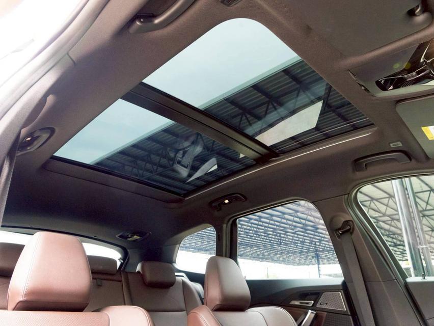 BMW X1 xDriv30e M Sport ปี 2023 9