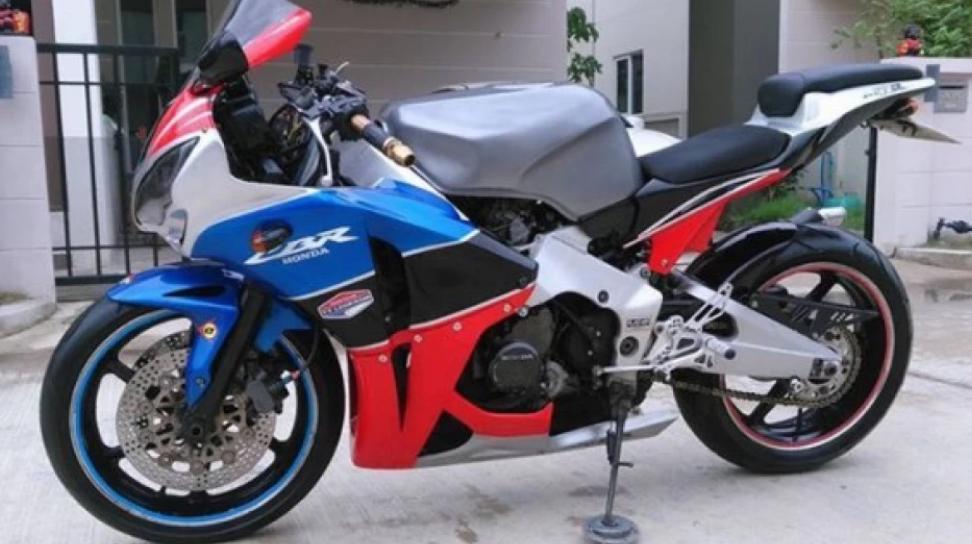 ขาย Honda CBR400 มือสอง 3