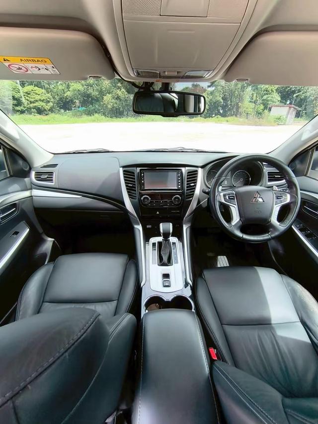 MITSUBISHI PAJERO 2.4 GT DIESEL 2WD 2018 13