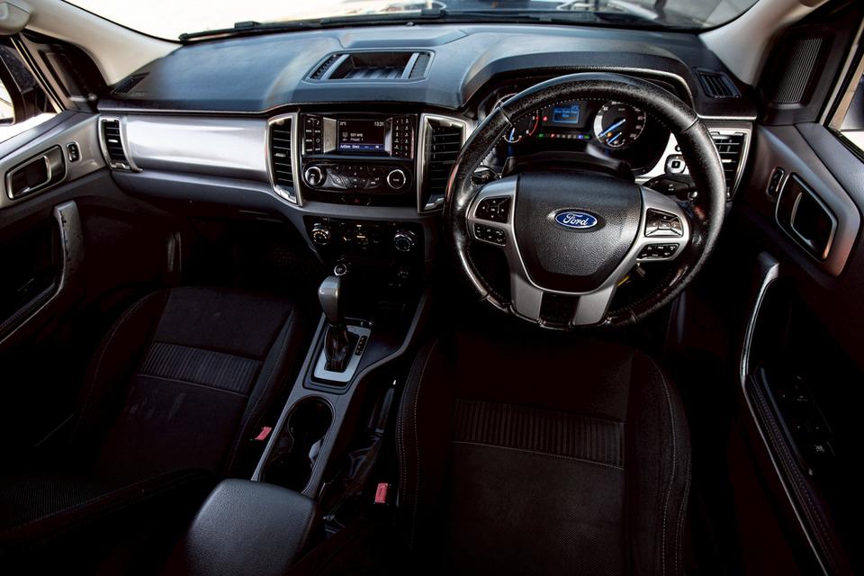 Ford Ranger 2.2 XLT Hi-Lander Double Cab เกียร์ Auto ปี 2017 สีเทา มือเดียวป้ายแดง รูปที่ 14