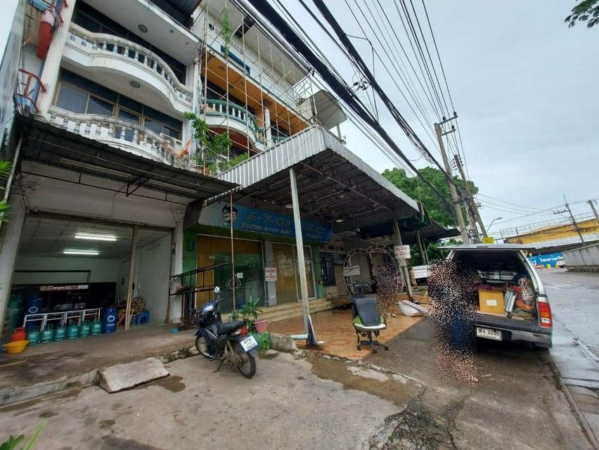 ขายอาคารพาณิชย์ 2 คูหา 4.5 ชั้น (มีลิฟท์ขนส่ง) ปากซอยจินตคาม ตำบลหมากแข้ง เมืองอุดรธานี ติดกับ ม.ราชภัฏอุดร (เจ้าของขายเอง) 3