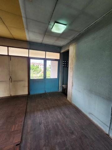 ขายที่ดินพร้อมอาคาร 3 ชั้น ใจกลางท่าแพ วิวดอยสุเทพ เหมาะทำโรงแรม-คาเฟ่ ใกล้แหล่งท่องเที่ยว ราคา 86 ล้าน
