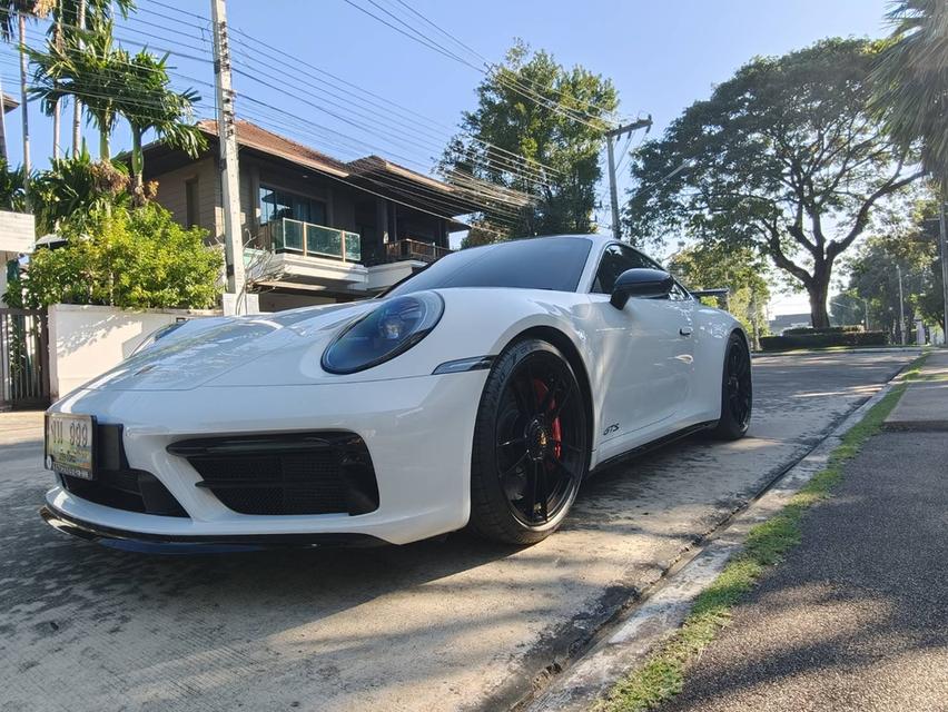 Purche 911 carrera4 GTS 9