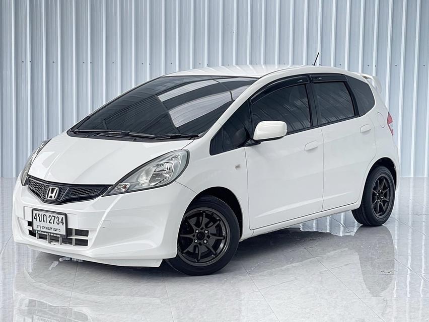 Honda Jazz 1.5V I-VTEC GE เบนซิน เกียร์ออโต้ ปี2012
