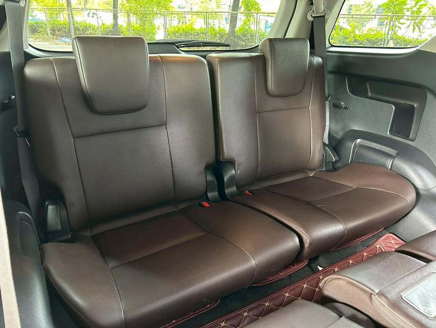 2019 Toyota FORTUNER 2.4 V 4WD AT รุ่นท๊อป ออฟชั่นครบ 4WD รูปที่ 16