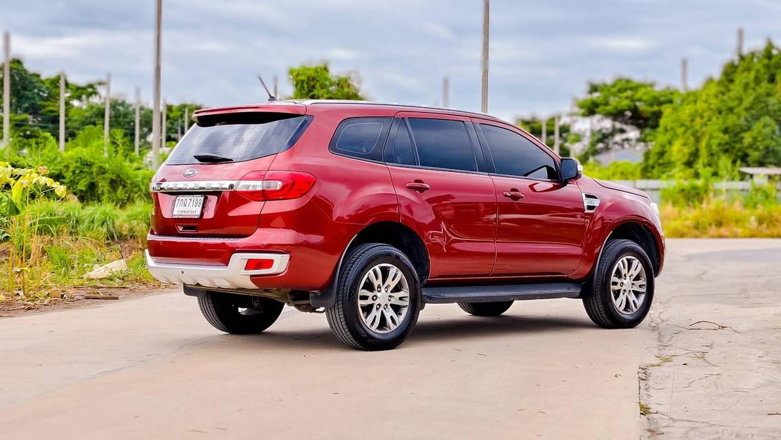 #FORD #EVEREST 2.2 TITANIUM A/T ปี 2017 จดทะเบียน 2018 🚘🔥 รถบ้าน | SUV 7 ที่นั่ง | เกียร์ออโต้❤️ สีแดงสวย โดดเด่น พร้อมใช้งาน📍 ไมล์ 226,464 กม. รูปที่ 4