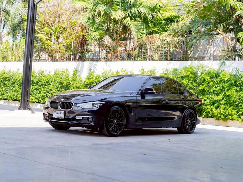 BMW 330e 2.0 Sport ปีจด 18