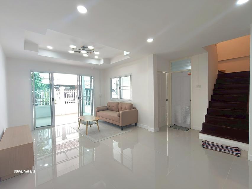 บ้านรามอินทรา ทาวน์เฮ้าส์ หมู่บ้านเสนาวิลล่า 9 คู้บอน 27 แยก 60 นัดชมบ้าน 085-318-6868 คุณวา 5