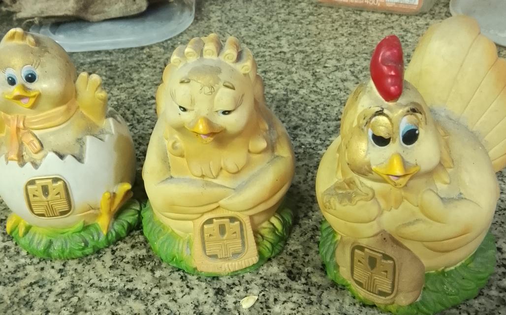 กระปุกออมสินธกสครอบครัวกุ๊กไก่