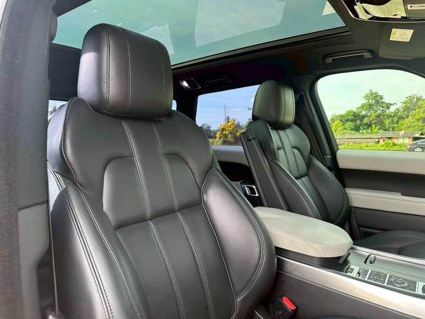 Land Rover Range Rover Sport 3.0 SD ปี 2016 จด 2017  11