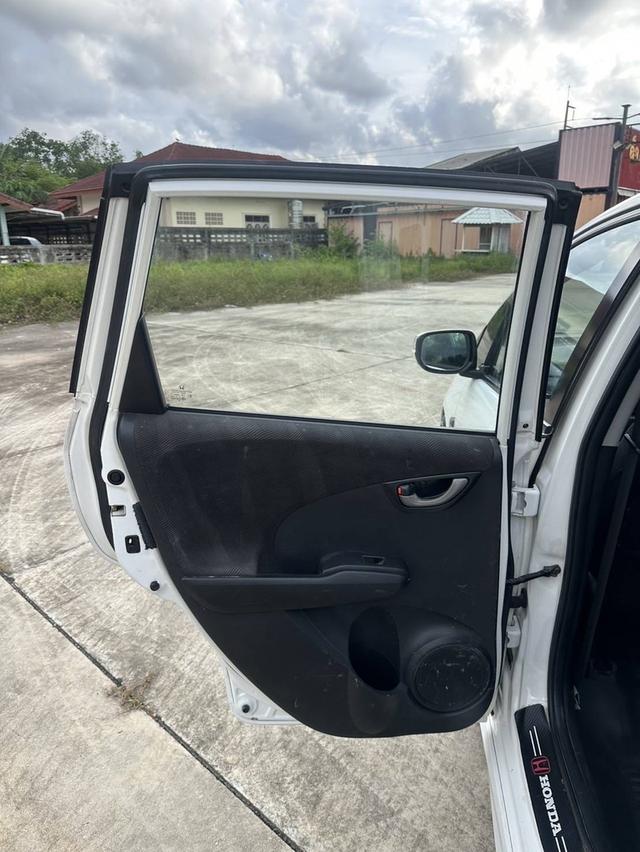 (แจ้งรหัสรถ BK5056) Honda Jazz 1.5 SV💥ปี2008💥 รูปที่ 15