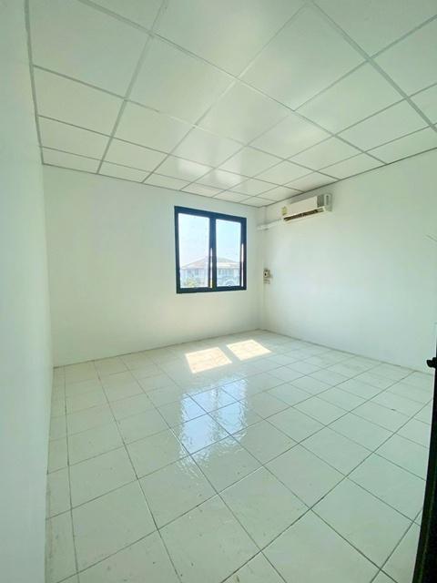 นาคนิวาส สตรีวิทยา 2 คุณคือผู้ใช้คนแรก สุคนธสวัสดิ์ อาคาร 5 นอน 3 น้ำ และ โลตัสส์ สตรีวิทยา 2 อาคารพาณิชย์ 4.5 ชั้น พร้อ 8