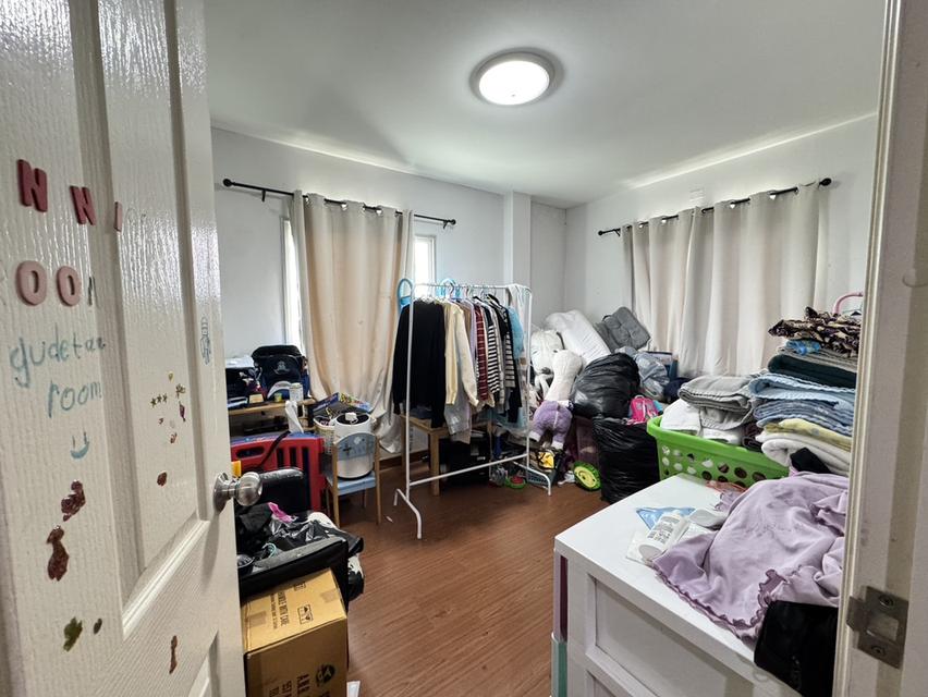 ขายด่วนทาวโอมหลังใหญ่ มบ.ไอดีไซน์ 10