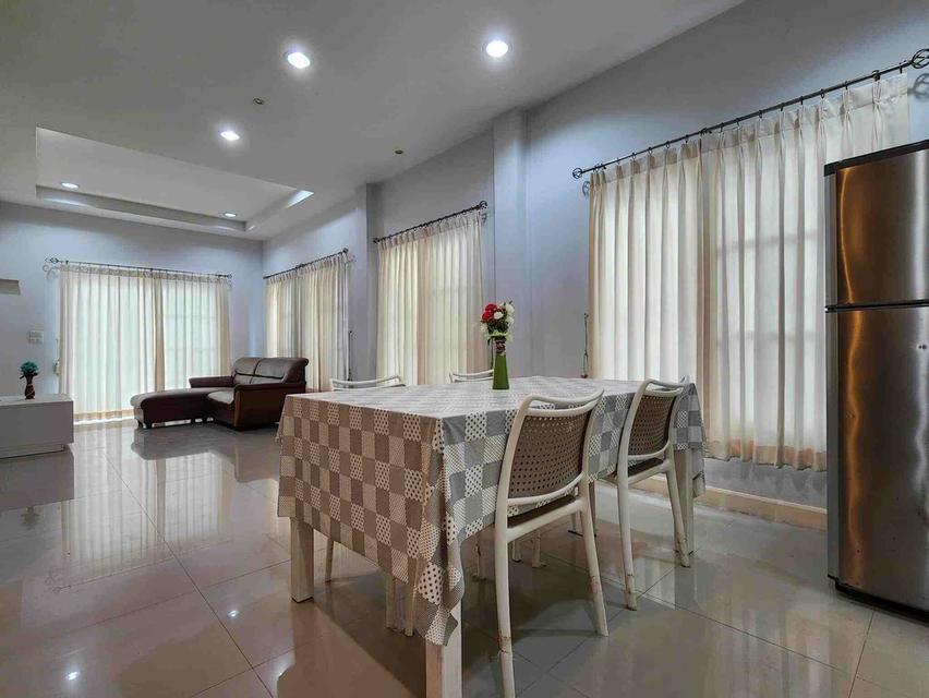 1 B764 ปล่อยเช่าบ้านเดี่ยว 2ชั้น หมู่บ้าน เดอะเซนโทร ซอยสุขุมวิท113