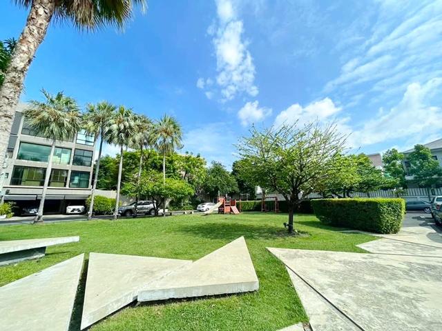 ARL รามคำแหง 1.8 กม.พัฒนาการ18-26 พระราม9 ให้เช่าทาวน์โฮม 3 ชั้น 3 นอน 3 น้ำ เดอะไนน์ พระราม 9 1.2 กม. 7