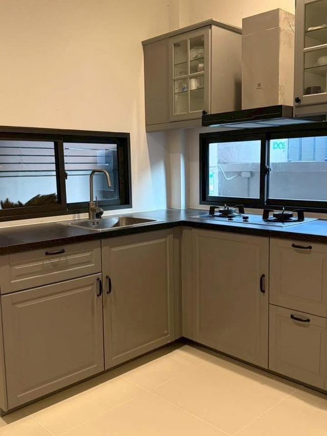 U1412 ให้เช่าบ้านเดี่ยว 2 ชั้น หมู่บ้านบางกอก บูเลอวาร์ด แจ้งวัฒนะ 2 Bangkok Boulevard Chaengwattana 2 บ้านพร้อมเฟอร์ครบ ทำเลดีเดินทางสะดวกเข้าออกได้ห 7