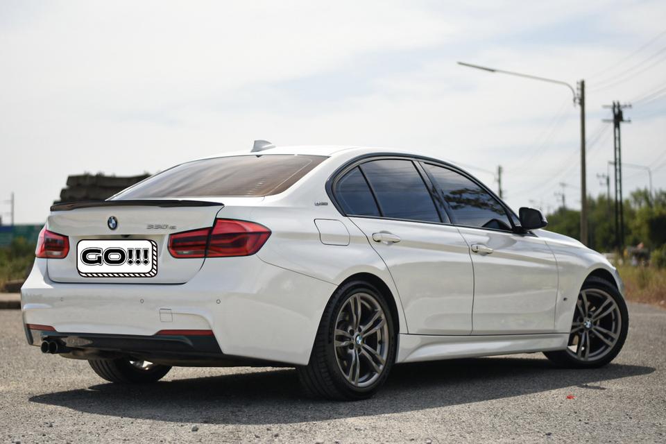 Bmw 330e M SPORT 3