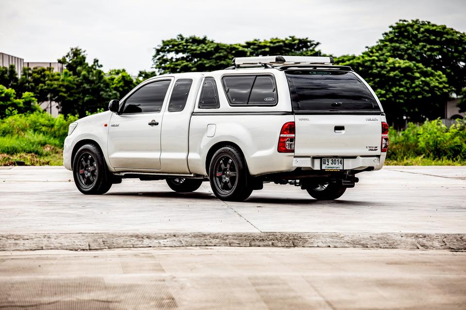 Toyota Vigo Champ Cab 2.5J ดีเซล เกียร์ธรรมดา ปี 2011 สีเทา มือเดียวป้ายแดง 8