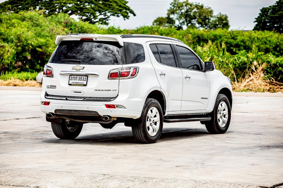 CHEVROLET TRAILBLAZER 2.8 LTZ 4WD ปี 2013 สึขาว ดีเซล 7 ที่นั่ง 5