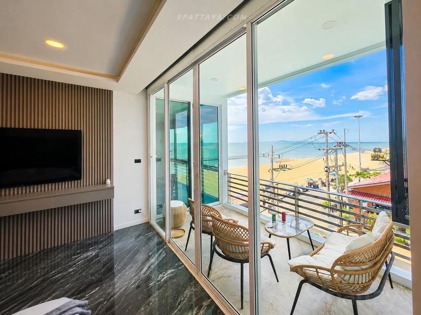 For Rent 200sqm — Luxury Beachfront Condo at Musselana Jomtien condo on Jomtien Beach with direct beach access. Just 0 steps to the sea 14