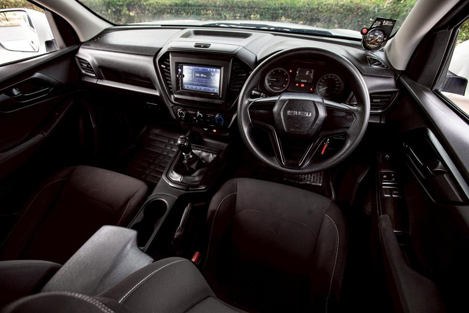 ISUZU D-MAX SPACECAB 1.9 Ddi S ปี 2020 สีขาว มือเดียวป้ายแดง 12