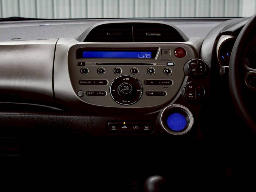 HONDA JAZZ, 1.3 HYBRID ปี 2012  โฉม ปี08-14 12