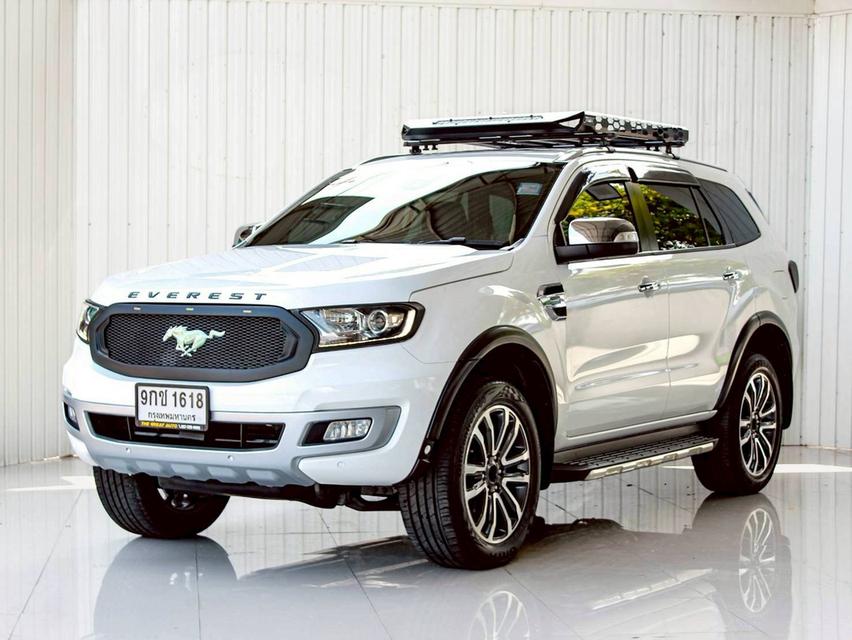 FORD EVEREST 2.0 TURBO TITANIUM PLUS 2WD ปี 2019 โฉม ปี15-22 เกียร์ AUTO ดีเซล สีขาว รถบ้านพร้อมใช้งาน ไมล์เพียง 131,348 km.