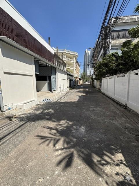 ให้เช่าโกดังพร้อมออฟฟิศ 320ตรม. คลองสาน เจริญรัถ 20 ใกล้ ICONSIAM เหมาะทำศูนย์กระจายสินค้า พร้อมพื้นที่ออฟฟิศ ฟังก์ชันคร 2