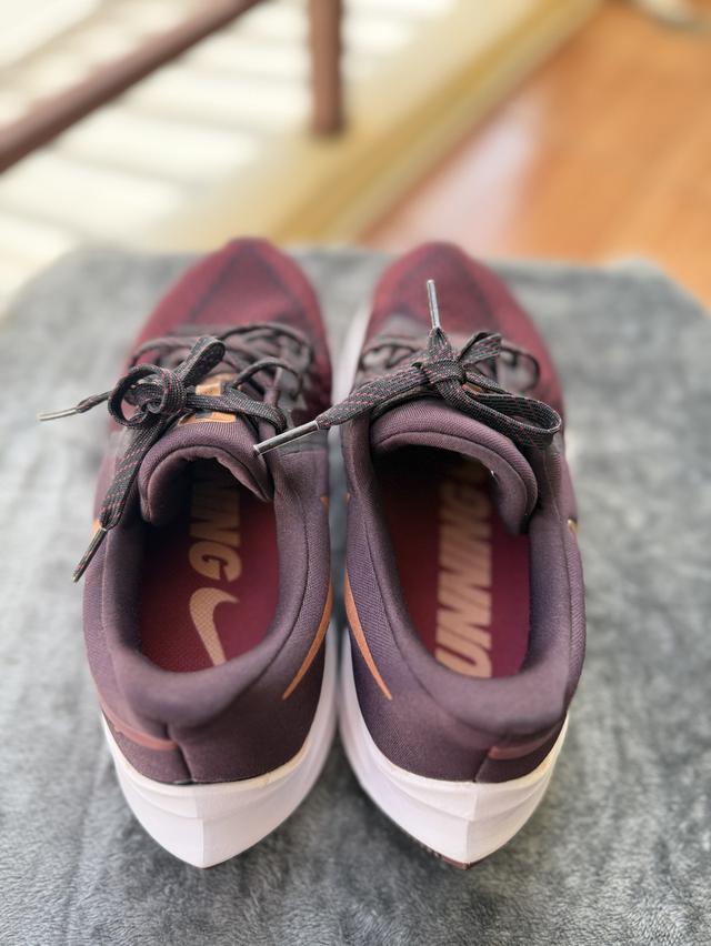 รองเท้ามือสอง Nike Zoom ของแท้ ไซร์38 (No box) 10