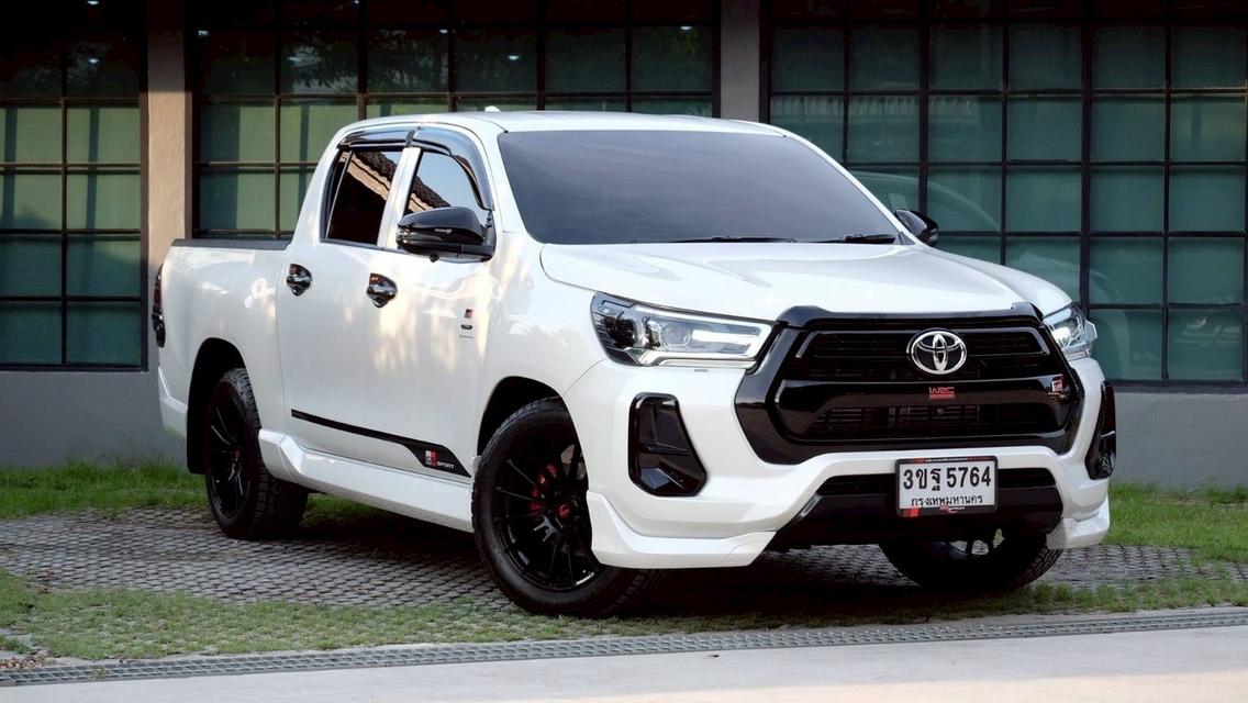 รหัสรถ KN5764 TOYOTA HILUX REVO รุ่น GR SPORT : เครื่องยนต์ 2.8 ดีเซล 2022 เกียร์ AUTO