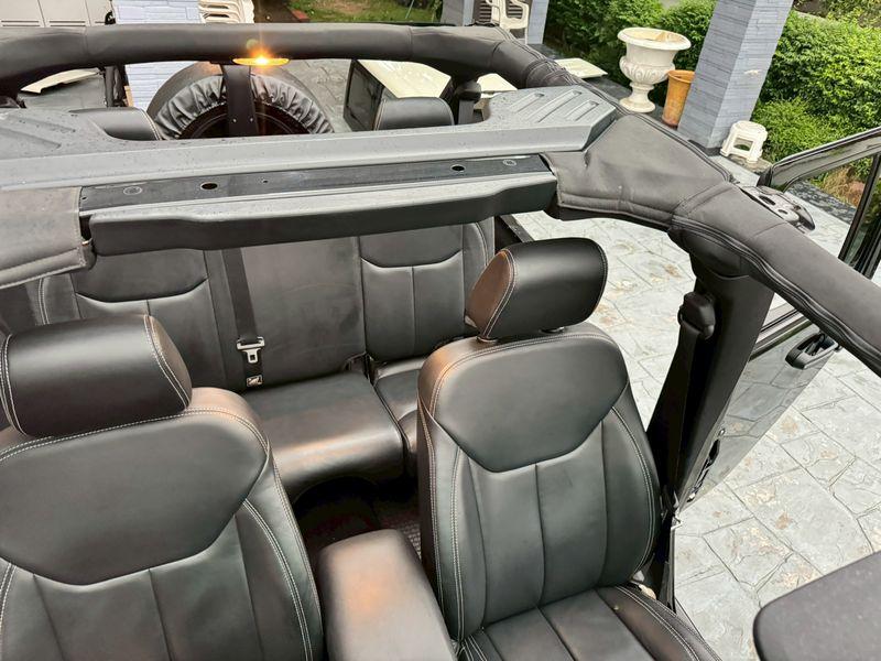 Jeep Wrangler Sahara 2.8 diesel 4wd Overland unlimited เน้นๆไมล์ 60,xxx กม. สีดำ ปี 2012 15