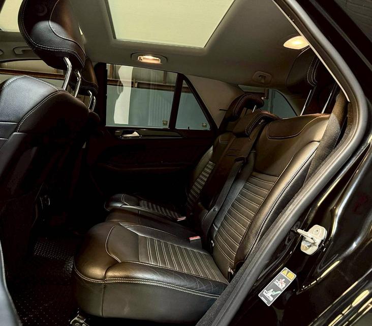 Mercedes-Benz GLE500e AMG Dynamic 4Matic (W166) ปี 2016 รูปที่ 10