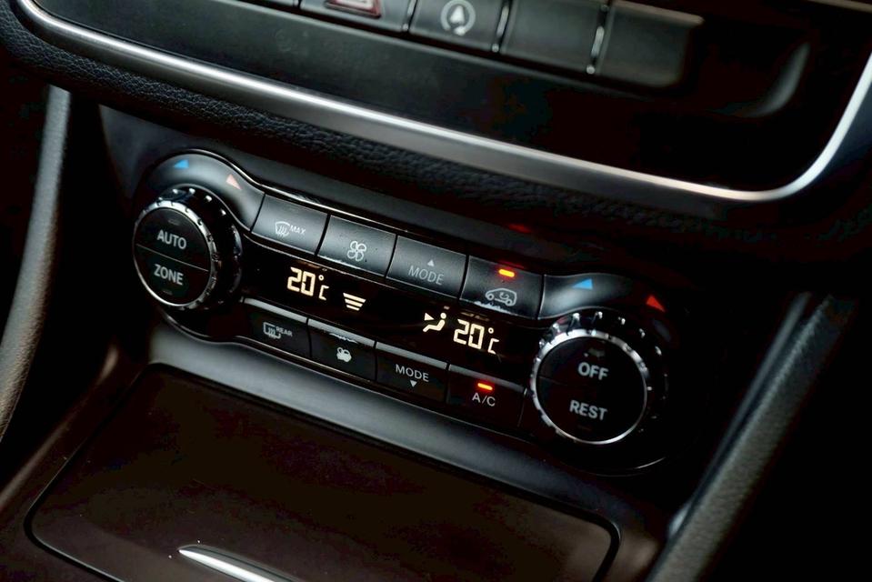 รหัสรถ PR7095 Mercedes Benz W156 GLA 200 ปี 2016 18