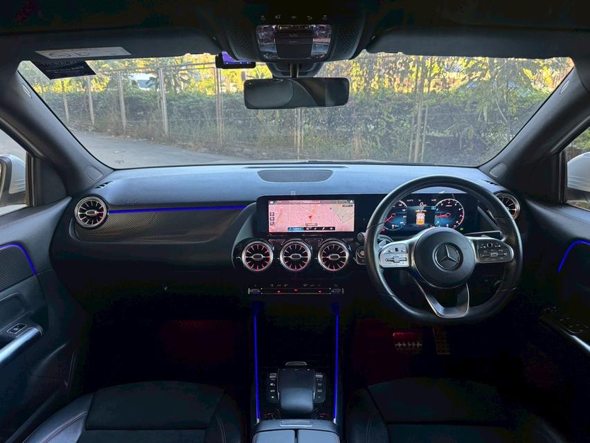 - 2021 Mercedes-Benz GLA200 1.3 AMG W247 เพียง1,059,000บาท เบนซิล เทอโบ 1,337CC 163แรงม้า รูปย่อยที่ 3