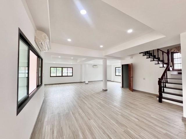 ให้เช่าโฮมออฟฟิศ 450 ตร.ม. ติดถนประเสริฐมนูกิจ เลียบด่วน ทำเลสวย หน้ากว้างติดถนน ใกล้โรงเรียนเลิศหล้า จอดรถได้หลายคัน 6