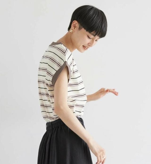 แบรนด์เนมและแฟชั่นมือสองของยังใหม่