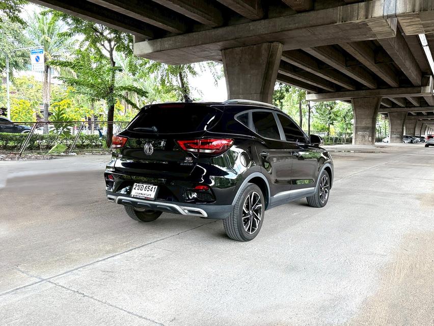 ขายรถ MG ZS 1.5X+ sunroof ปี 2022 สีดำ เกียร์ออโต้ 4