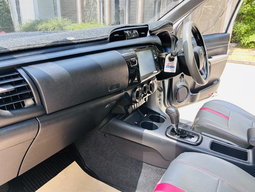 Toyota Revo 2.4 Zedition 4ประตูออโต้ รูปที่ 7