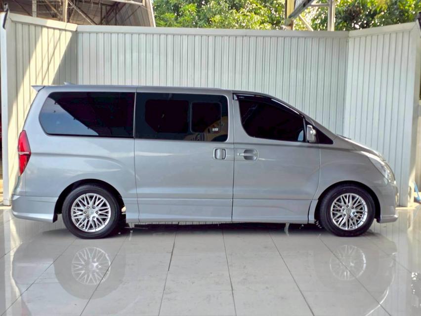 Hyundai H1 2.5Deluxe ปี16