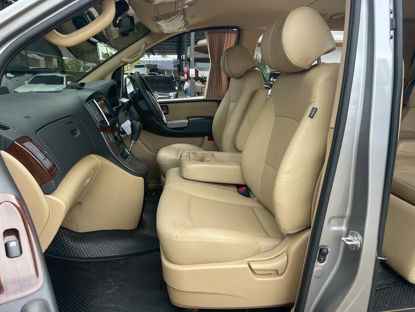 ขาย Hyundai Grand Starex 2.5Prrmium ปี19 14