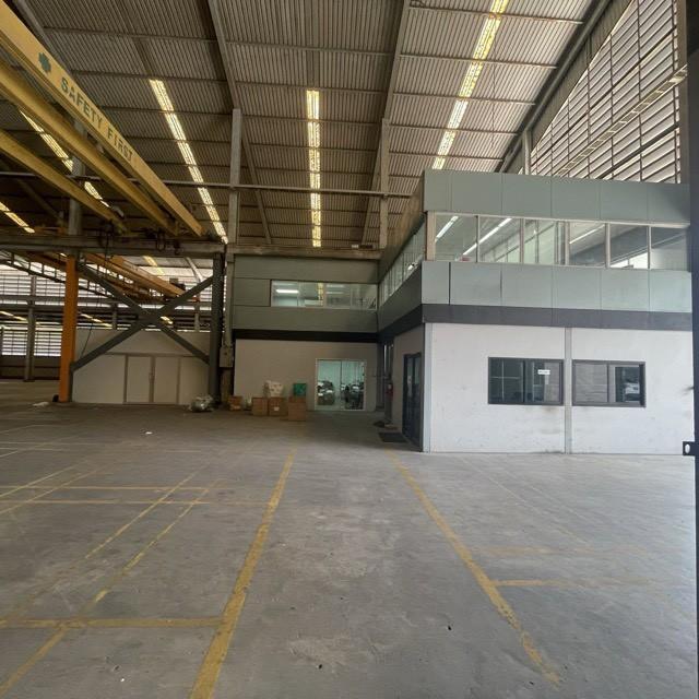 ให้เช่าโกดังขนาดใหญ่พร้อมสำนักงาน เนื้อที่ดิน 3ไร่ พื้นที่รวมทั้งหมด 3700 ตร.ม. ติดถนนเทพารักษ์ กม.10.5 บางพลี 3