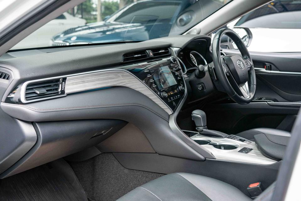 (แจ้งรหัสรถ NP3182)  TOYOTA CAMRY 2.5HV PREMIUM ปีรถ : 2020 รูปที่ 12