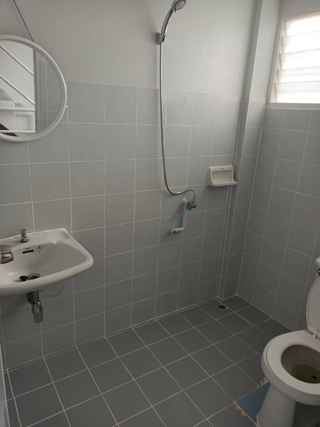 ขาย อาคารพาณิชย์ 3ชั้นครึ่ง หมู่บ้านสุภาพงศ์ 2 ใกล้7-11 ติดถนนใหญ่ (ลำลูกกา คลอง 7) 9